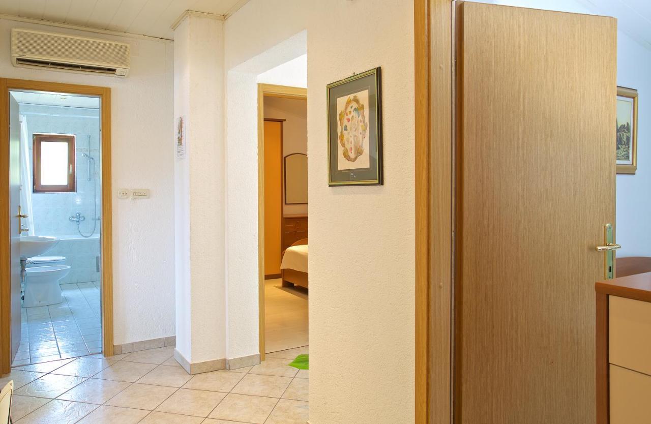 Apartments Vinka Jelsa  Ngoại thất bức ảnh