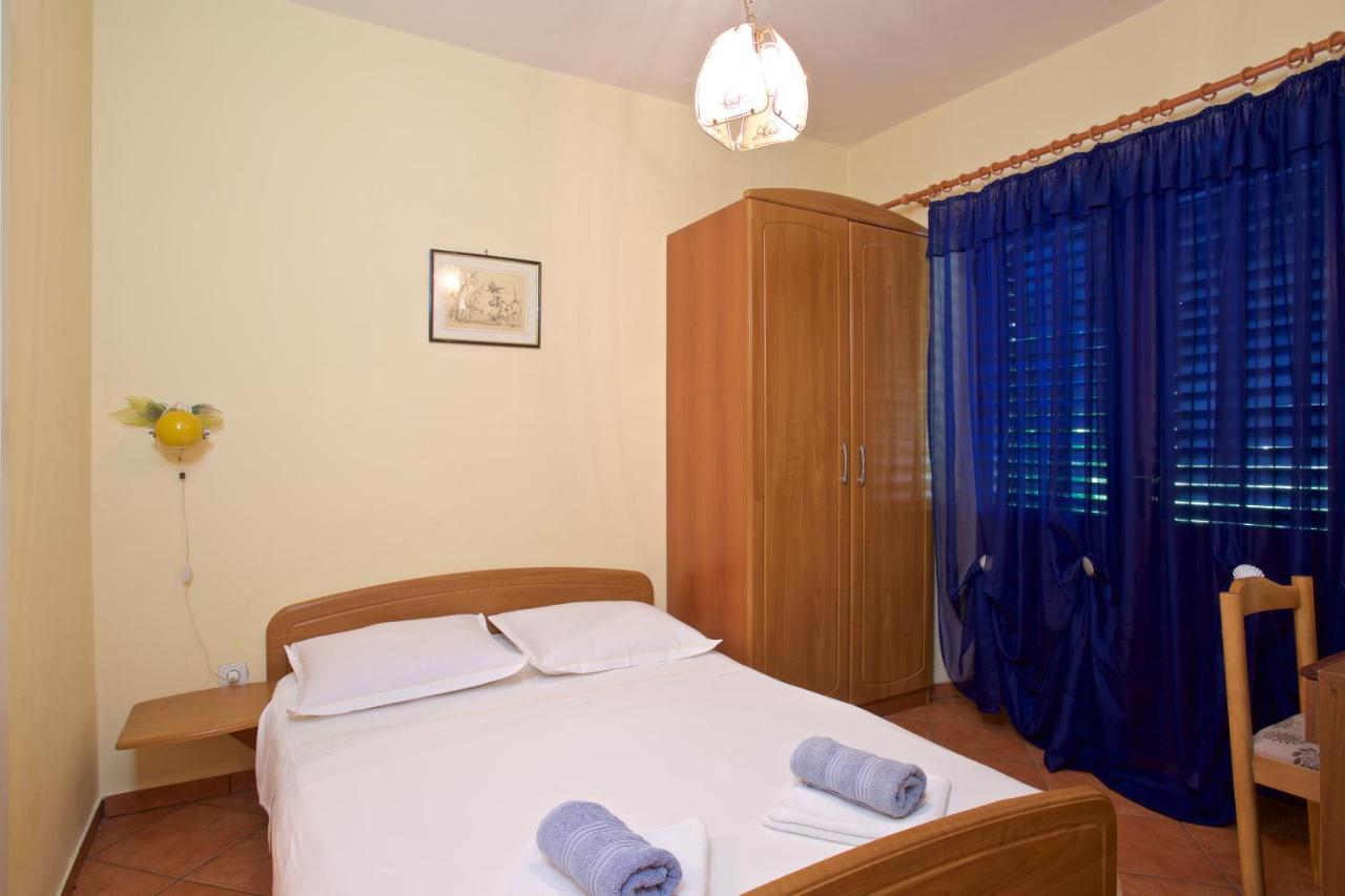 Apartments Vinka Jelsa  Ngoại thất bức ảnh