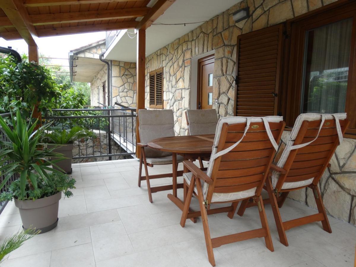 Apartments Vinka Jelsa  Ngoại thất bức ảnh