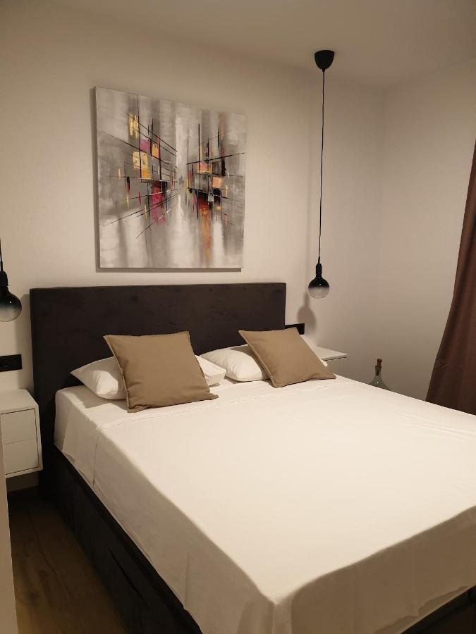 Apartments Vinka Jelsa  Ngoại thất bức ảnh